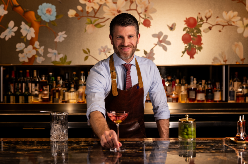 Mixologist Jeff Bell creates The Devil’s Martini for Waldorf Astoria and The Devil Wears Prada 2